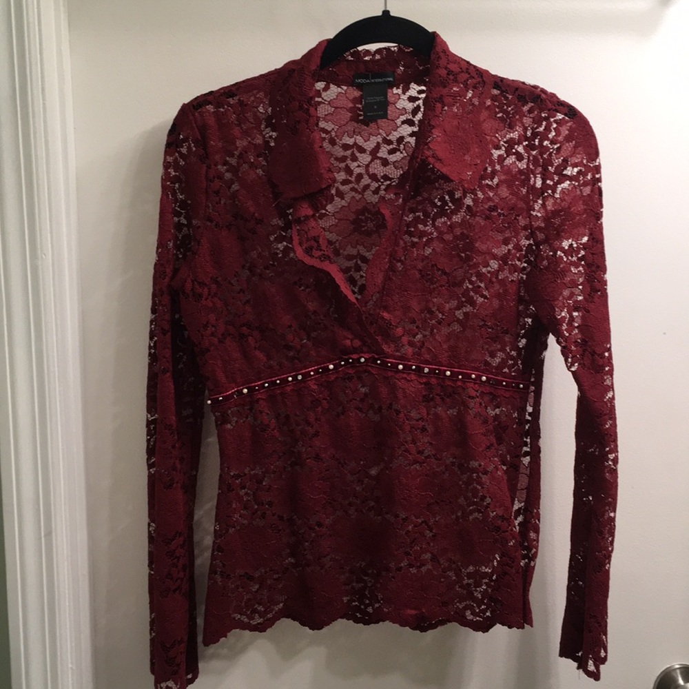 Long sleeve red lace top